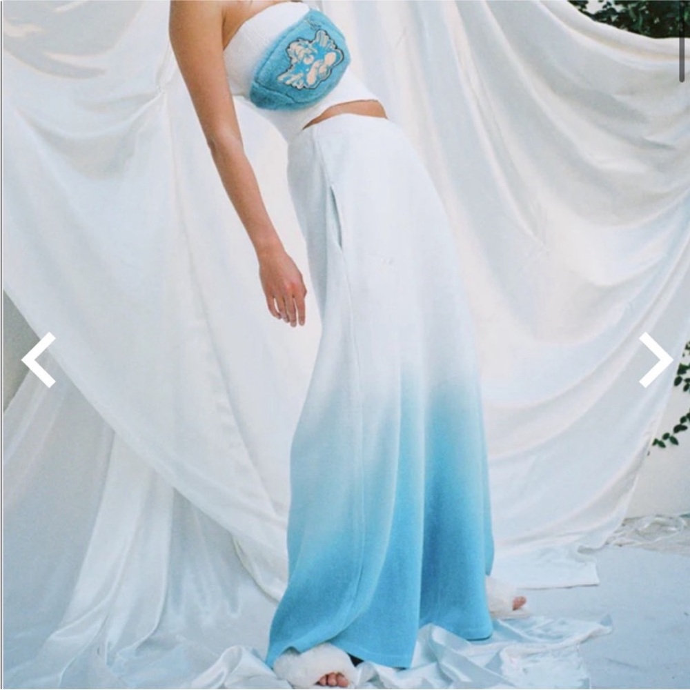 Boys Lie Peace of Reign Thermal Pants in Blue. Size Medium.